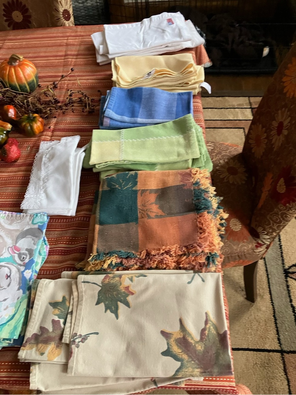Multicolor Table Linens Set